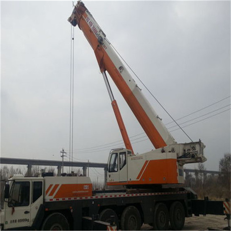 浔阳12吨吊车能吊多少米高